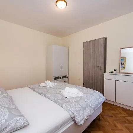 Irina Apartment Split